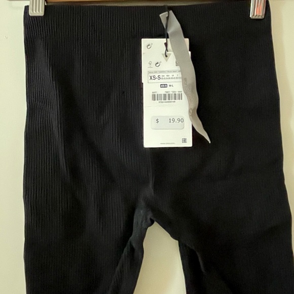 Black Ribbed Bike Shorts - Picture 5 of 6